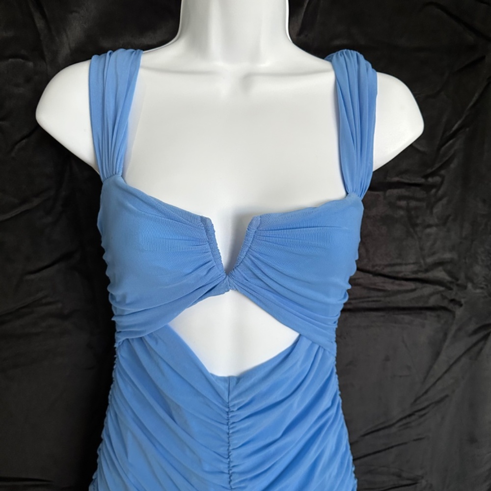 Revolve X Michael Costello Hilary Gown in Pale Blue size S - Picture 8 of 9